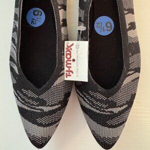 NWT, Women's Cushionaire Memory Foam Flats, 6.5